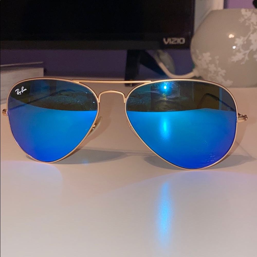 Ray Ban Aviators - Gold With Blue Lens